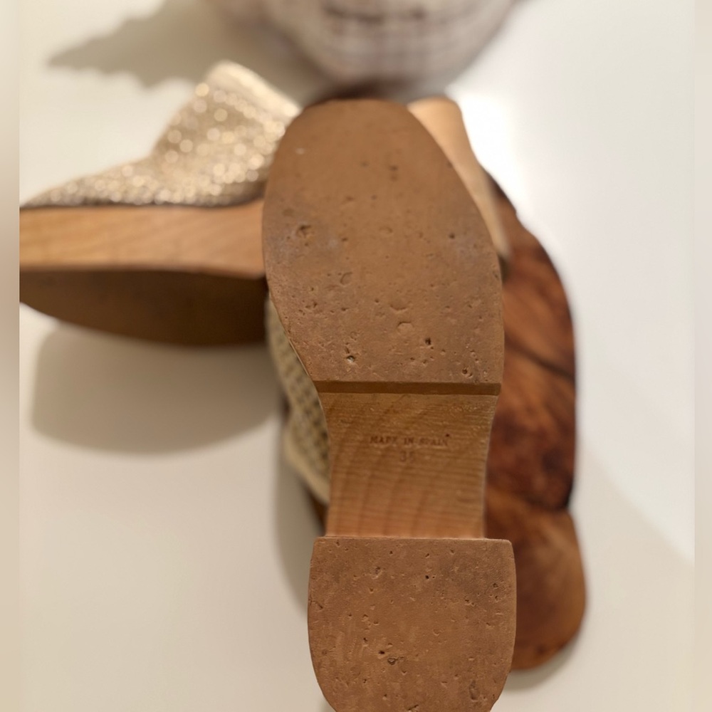Free People Coastal‑Chic Woven Mules | Wood Heel Boho Slip‑Ons - Picture 5 of 9